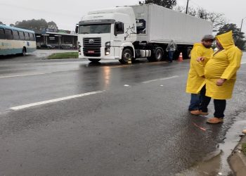 Auto Pista obtém liminar que proíbe caminhoneiros de bloquear o trânsito na Br 116 em Lages