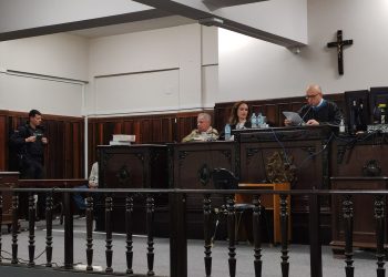 Irmãos são condenados por tentar matar segurança que impediu entrada em bar sem pagamento