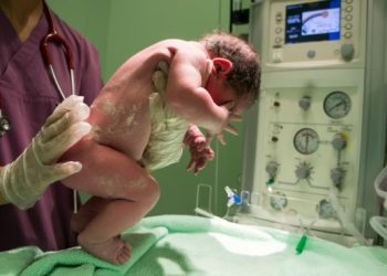 Homem descobre após 40 anos que foi trocado na maternidade