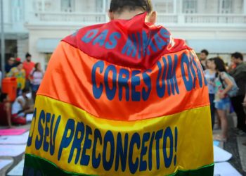 Justiça obriga Receita Federal a retirar “nome da mãe” em cadastro de CPF